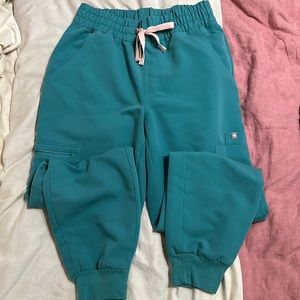 Figs High waisted Uman Relaxed Jogger. XS/P fits like S/P
